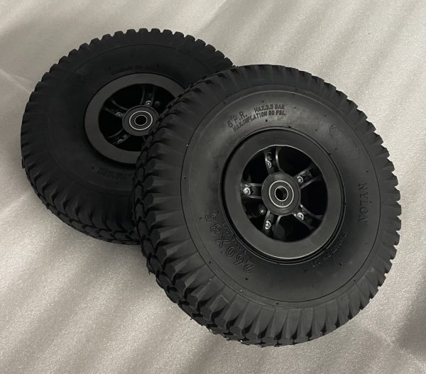 Golf scooter wheels with tyres