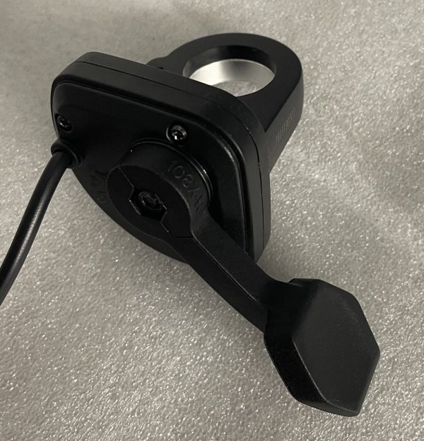 Throttle lever for golf buggy